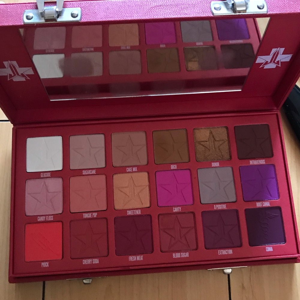 Jeffree Star blood sugar palette